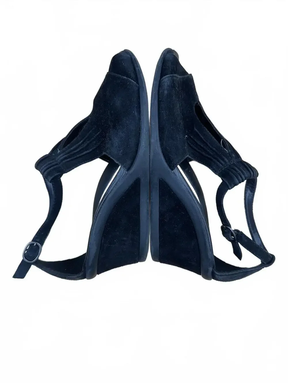 Earth black suede